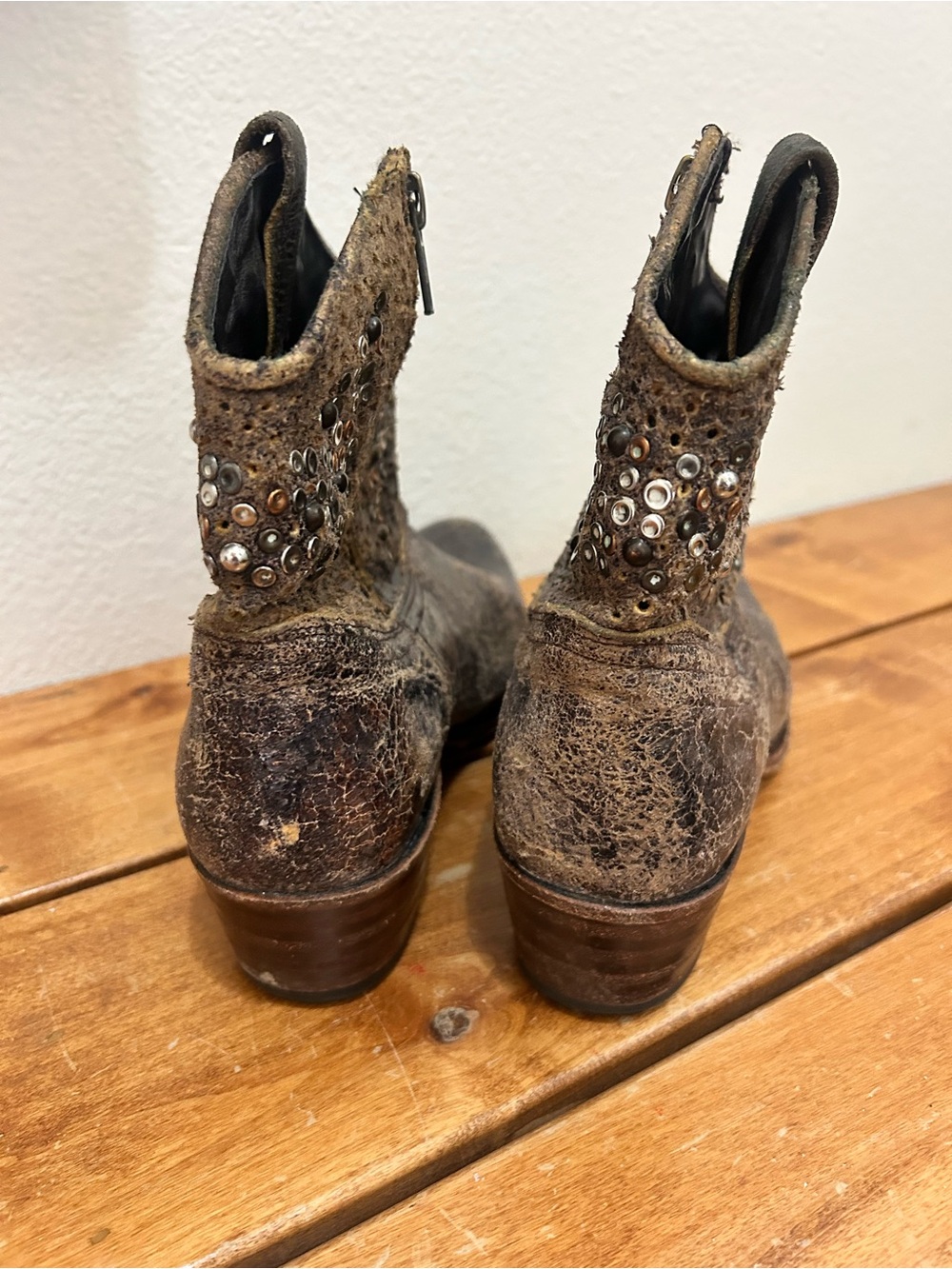 Frye Brown Studded Leather Western Ankle Boots - Picture 4 of 7